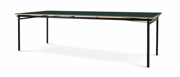 Et rektangulært bord med en mørkegrøn plade og sorte metalben fra TomorrowsDesign, isoleret på en hvid baggrund.