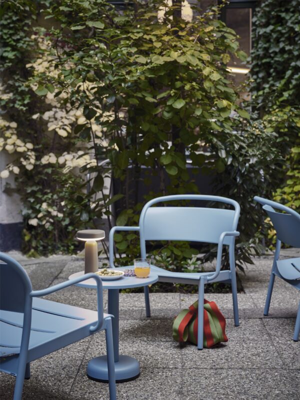 MUUTO - Linear Steel Udendørs Sofabord Ø42, Pale Blue - Billede 2