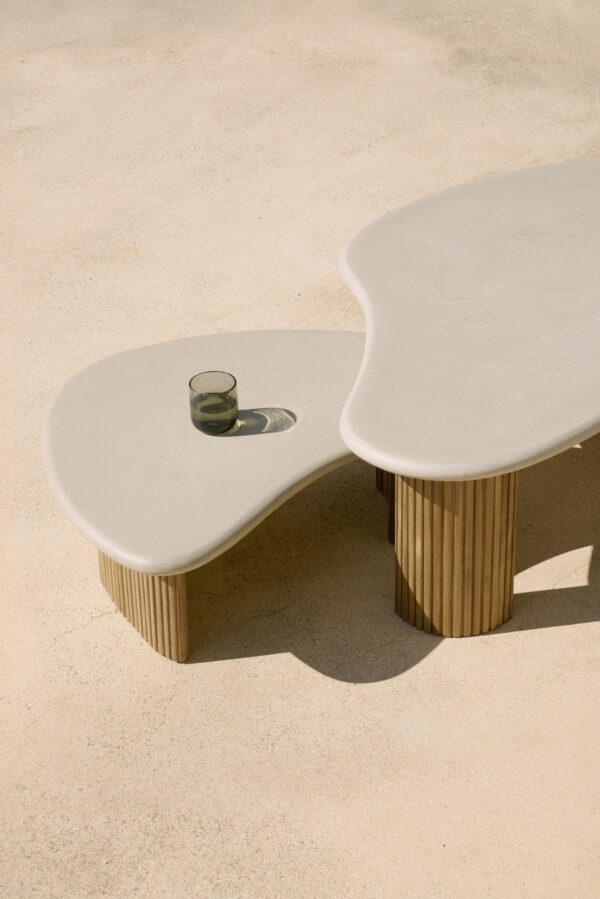 ETHNICRAFT - Boomerang Udendørs Sofabord L126, Concrete/Teak - Billede 4