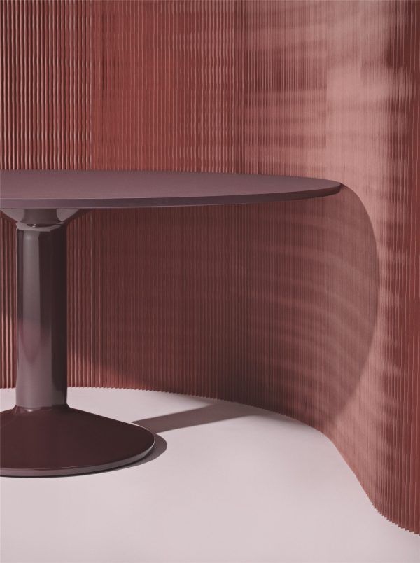 MUUTO - Midst Spisebord Ø120, Dark Red Linoleum/Dark Red - Billede 3