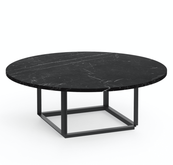 En 3d-gengivelse af et NYT VÆRK - Margin Gulvlampe med en sort marmortop og en geometrisk metallisk base, sat mod en almindelig hvid baggrund.