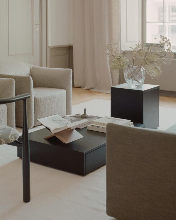 NEW WORKS - Mass Wide Sofabord M. Skuffe, Black Stained Oak - Billede 2
