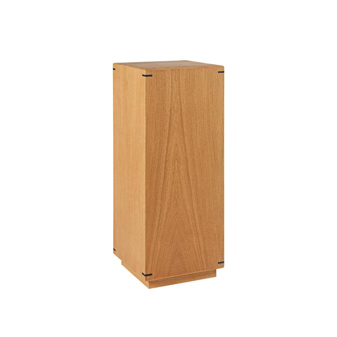 KRISTINA DAM - Japanese Pedestal