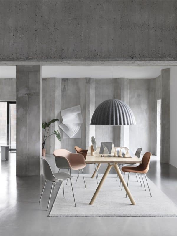 MUUTO - Fiber Spisebordsstol Tube Base, Ochre/Anthracite - Billede 3