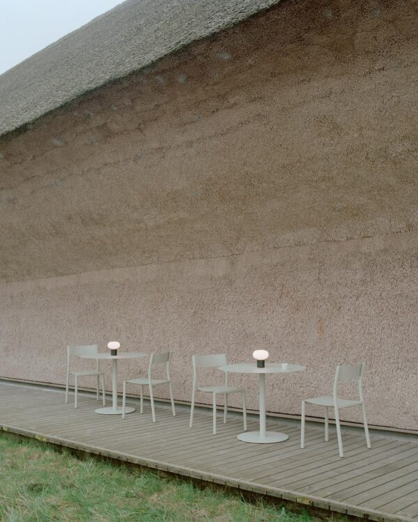 NEW WORKS - May Havebord Ø90, Light Grey - Billede 3