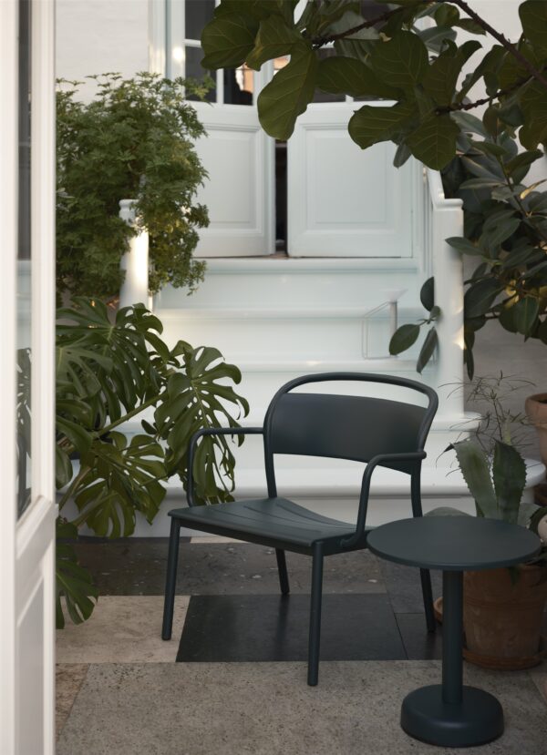 MUUTO - Linear Udendørs Loungestol, Dark Green - Billede 4