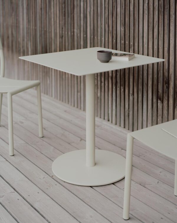 NEW WORKS - May Havebord 70x70, Light Grey - Billede 2