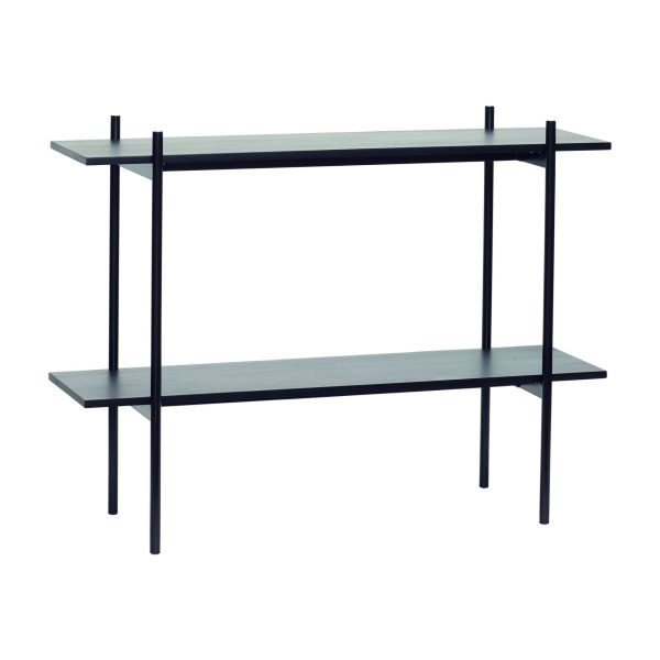 En moderne to-lags hylde med et slankt design, med en mørkegrå top og sort metalramme. Hylden er fritstående med niveauer af samme længde, placeret i forskellige højder. Dette stykke integreres