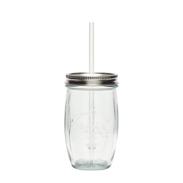 Et klart HÜBSCH - Slurp Drinks Glas med sølvlåg og et genanvendeligt sugerør, isoleret på en hvid baggrund. krukken har præget tekst og målemarkeringer.