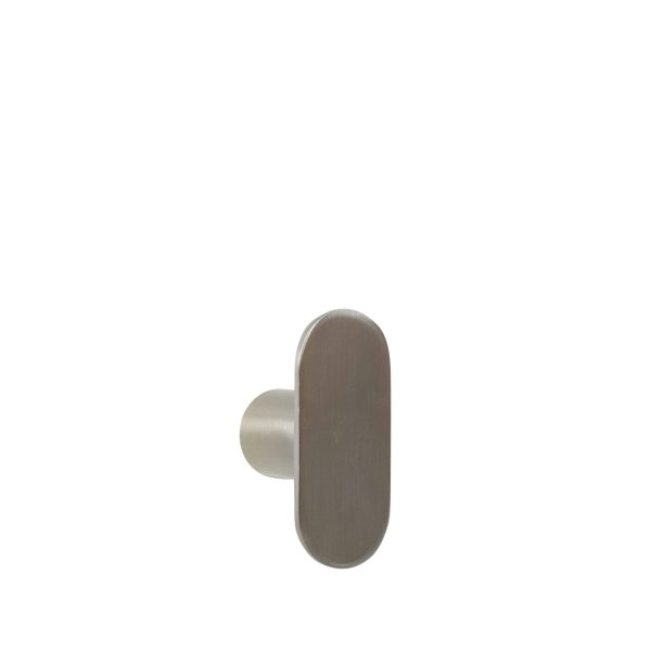 Et enkelt, moderne HÜBSCH - Piccolo Knage Nikkel (2 stk.) dørhåndtag isoleret på en hvid baggrund, med et ligetil, fladt ovalt design.