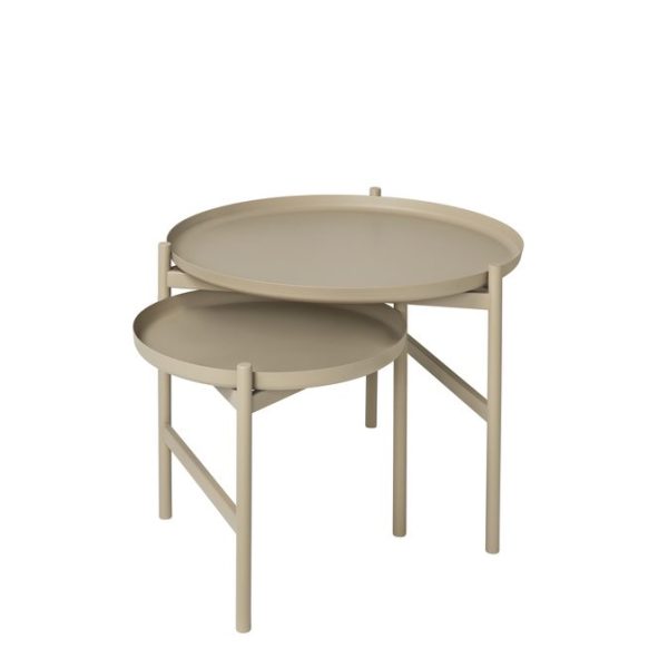 To beige cirkulære redeborde i forskellige størrelser med tynde ben, med et moderne design, isoleret på en hvid baggrund. Det mindre bord er gemt lidt under det større.