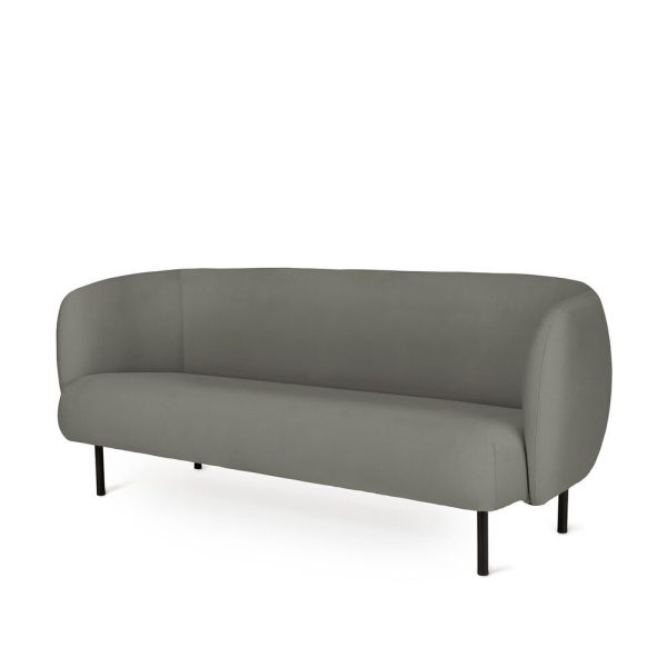 En moderne grå sofa med et glat, buet rygdesign og slanke sorte ben, isoleret på en hvid baggrund, eksemplificerer essensen af TomorrowsDesign.