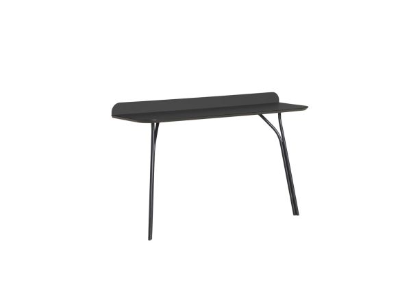 Et minimalistisk sort konsolbord med en slank, rektangulær top og tynde, let buede ben mod en almindelig hvid baggrund. Dette stykke eksemplificerer moderne designmøbler-æstetik.