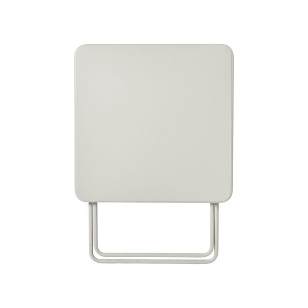 En minimalistisk moderne stol med et firkantet, lysegråt ryglæn og en krom u-formet base, set forfra på en hvid baggrund, fremviser exceptionelt design.