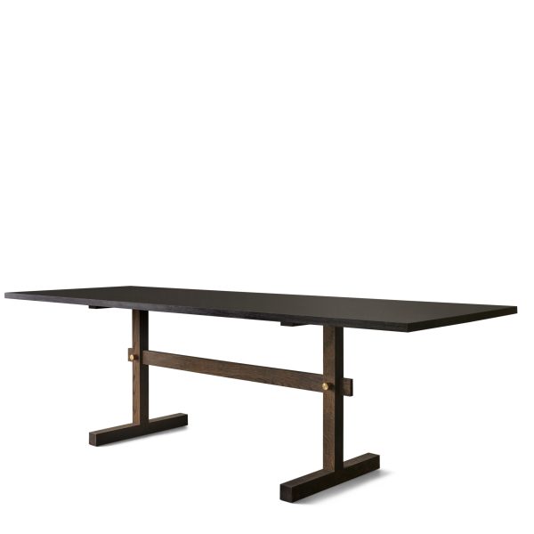 En moderne EBERHART - Gaspard Spisebord 240 med et minimalistisk design, med en slank bordplade understøttet af metalben med træaccenter, sat mod en almindelig hvid baggrund.