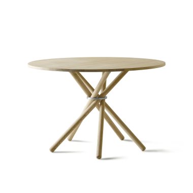 En rund EBERHART - Hector Spisebord 120 med en glat top og et unikt basedesign med sammenlåsende ben, isoleret mod en hvid baggrund.