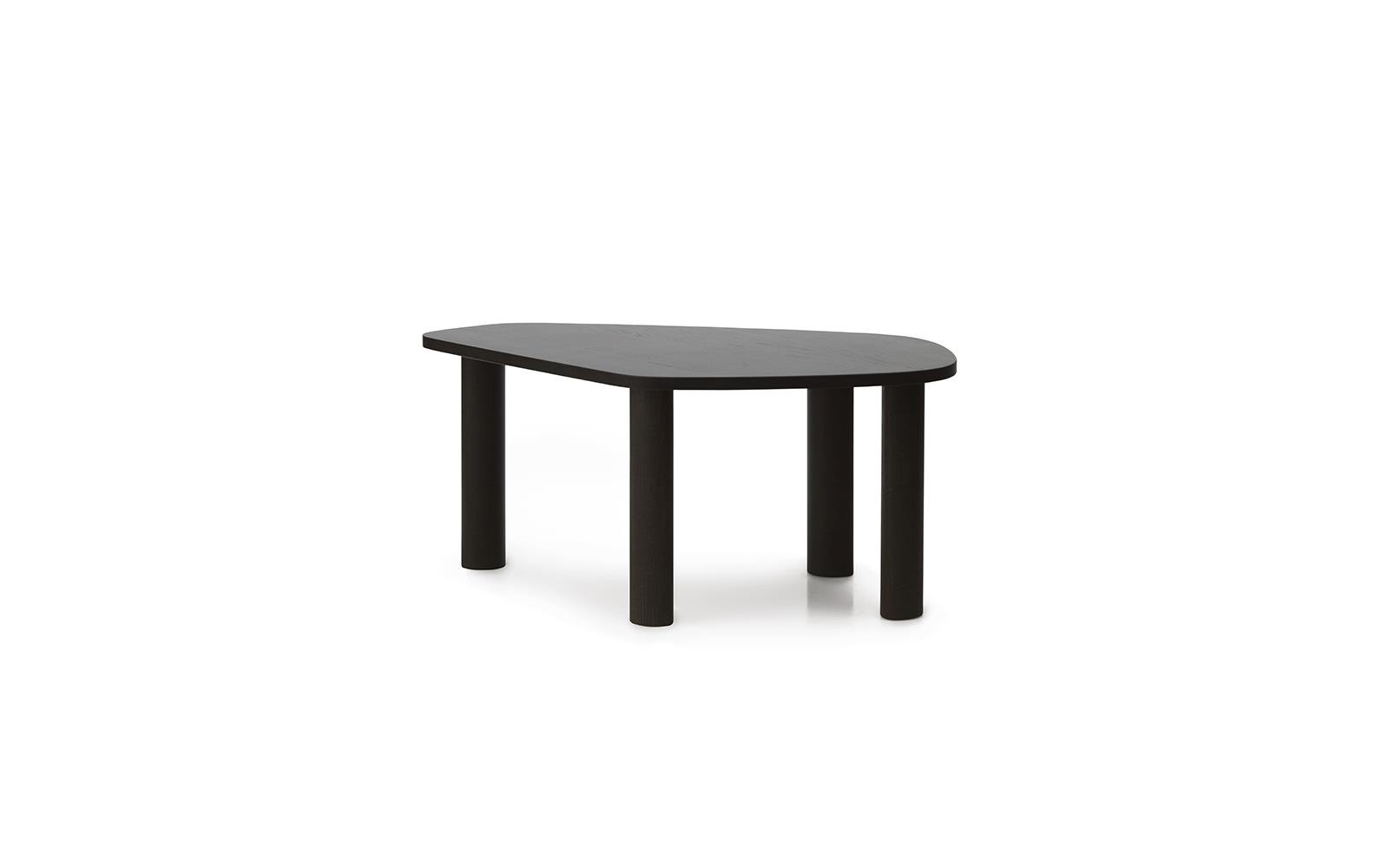 Et moderne, sort, nyreformet bord med fire lige ben fra TomorrowsDesign, isoleret på en hvid baggrund.