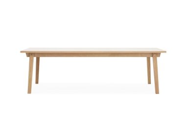 A NORMANN COPENHAGEN - Slice Spisebord 90x250 spisebord med en rektangulær plade og fire skrå ben, isoleret på en hvid baggrund.