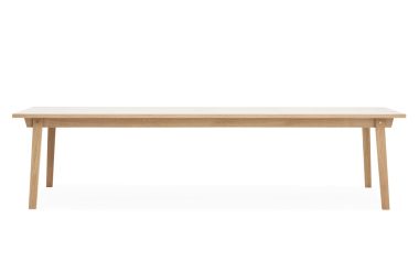 A NORMANN COPENHAGEN - Slice Spisebord 90x300 med et enkelt, moderne design og naturlig finish, isoleret på en hvid baggrund.