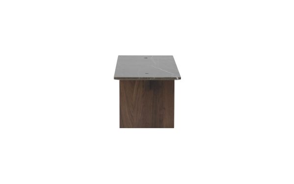 Moderne sidebord med en mørk træbund og en rektangulær, marmorlignende plade, isoleret mod en hvid baggrund. #TomorrowsDesign