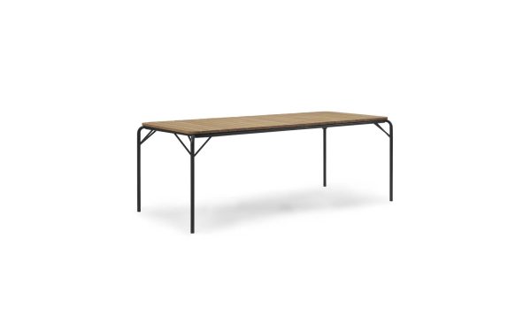 EN NORMANN COPENHAGEN - Vig Bord 90X200 med en lysebrun træplade og en enkel sort metalramme, sat mod en almindelig hvid baggrund.
