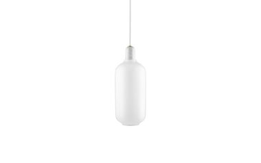 EN NORMANN COPENHAGEN - Amp Pendel med en cylindrisk matteret glasskærm og en sølv top, ophængt i et tyndt kabel, isoleret på en hvid baggrund.