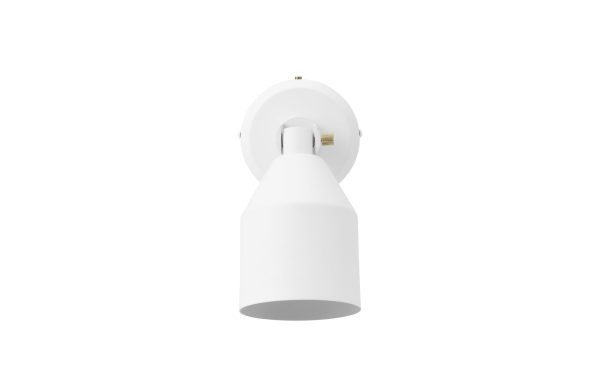 EN NORMANN COPENHAGEN - Klip Væglampe sat mod en almindelig hvid baggrund, der illustrerer et moderne og strømlinet design, med dens metalliske base synlig i toppen.