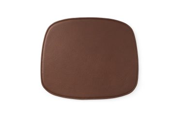 En simpel brun læderpude fra TomorrowsDesign isoleret på en hvid baggrund, set fra oven.