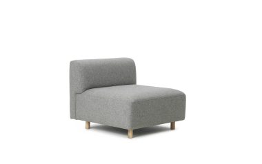 A NORMANN COPENHAGEN - Redo Modulsofa 110 Center med gråt polstring og træben, isoleret på hvid baggrund.
