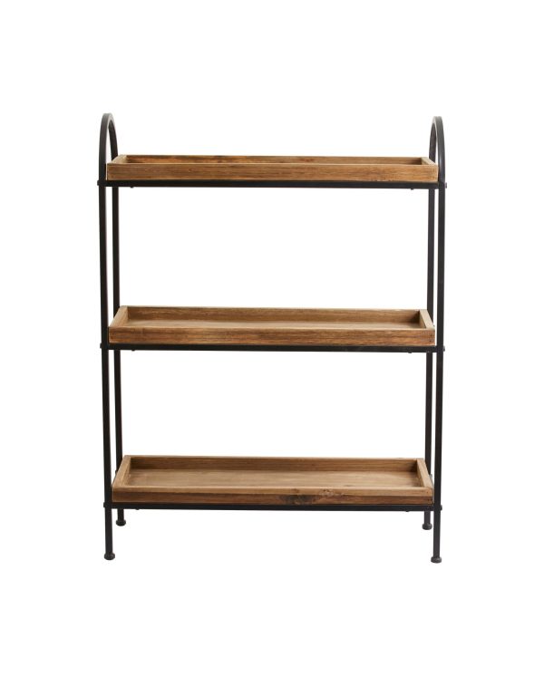 En tre-lags reol med træhylder og en sort metalramme, designet af TomorrowsDesign, isoleret på en hvid baggrund.