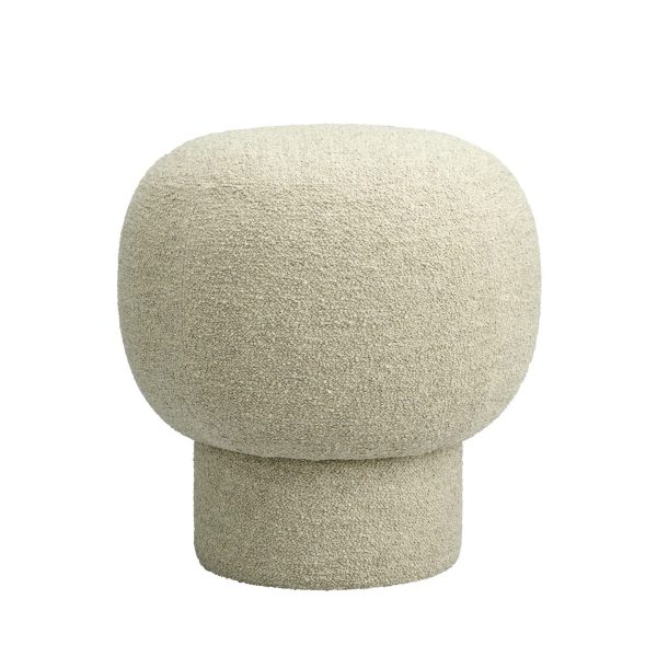 En beige NORR11 - Liège Puf stofbetrukket skammel, designet i en minimalistisk stil med en rund toppude og en cylindrisk base, isoleret på en hvid baggrund.