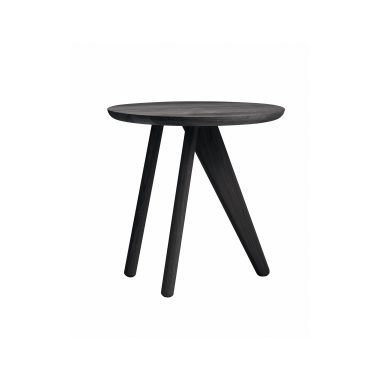 EN NORR11 - Fin Sidebord med tre skrå ben, isoleret på en hvid baggrund.