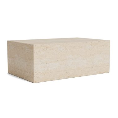 Et rektangulært beige travertin sofabord isoleret på en hvid baggrund, der viser en glat finish og TomorrowsDesign minimalistisk design.