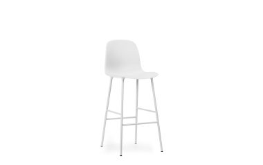 En moderne hvid høj skammel med glat sæde og metalben, isoleret mod en hvid baggrund, perfekt til TomorrowsDesign interiør.
