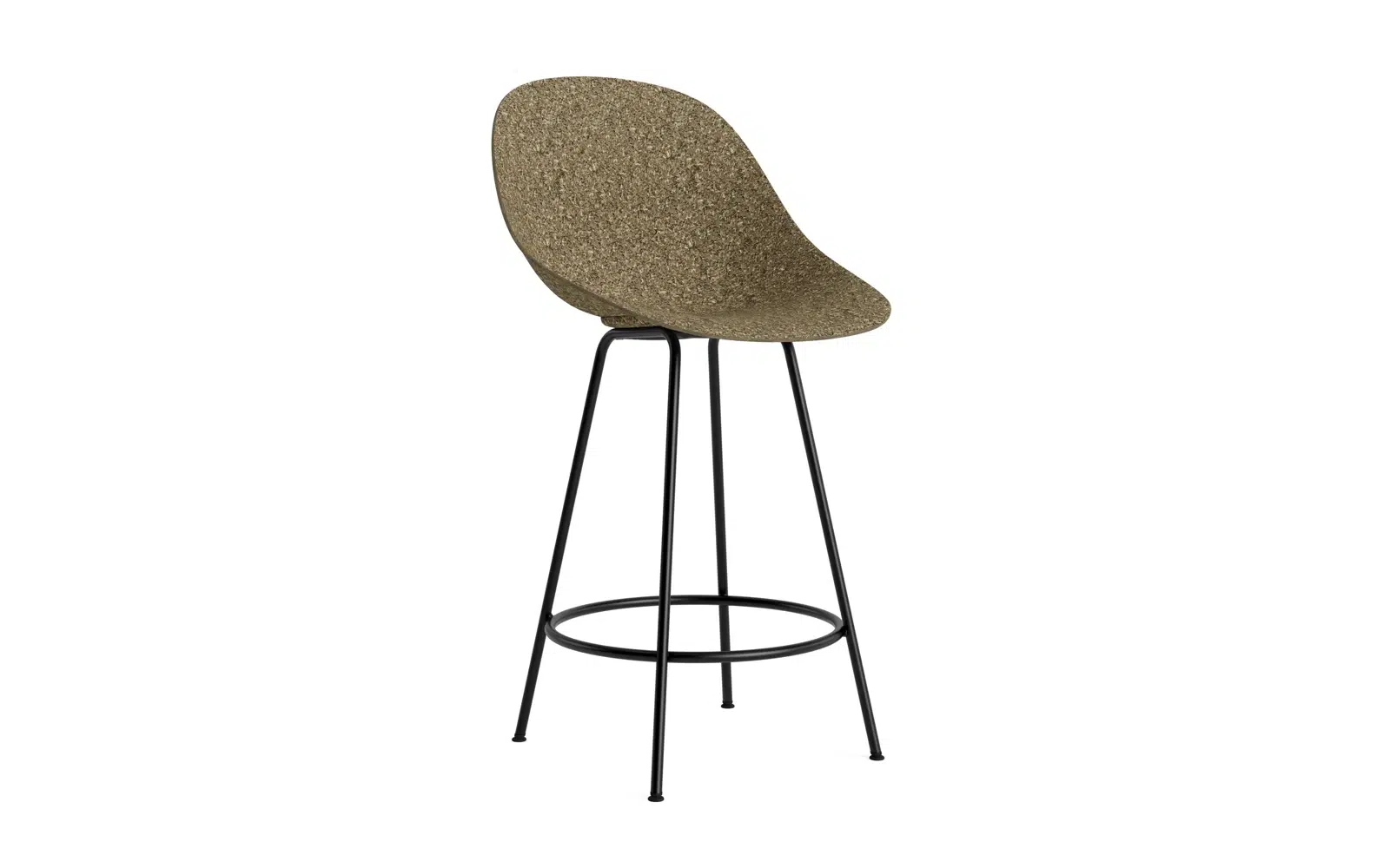 EN NORMANN COPENHAGEN Mat Barstol 65 med et tekstureret beige sæde og slanke sorte metalben, isoleret på en hvid baggrund.