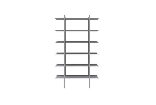 Et minimalistisk design af en høj, smal, grå metalreol med otte hylder, jævnt fordelt, mod en solid sort baggrund.