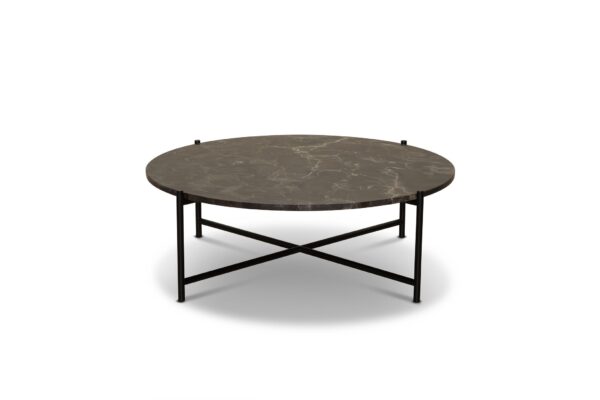Et rundt, moderne sofabord med en mørk marmorplade og en sort metalramme med ben på kryds og tværs, isoleret på en hvid baggrund fra TomorrowsDesign-kollektionen.