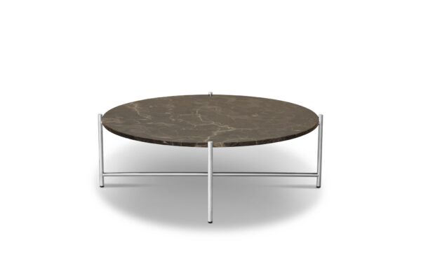 Et moderne sofabord med en rund marmorplade og et minimalistisk stel i rustfrit stål, isoleret på en hvid baggrund, perfekt til moderne interiørdesign.