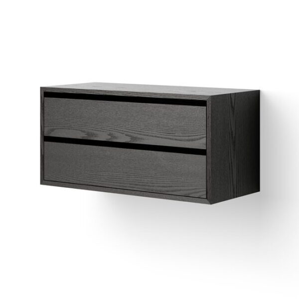 En moderne, væghængt NYHED - Vægskab Low M. Skuffer med to store skuffer, isoleret mod hvid baggrund. kommoden har en struktureret overflade og et rent, minimalistisk design.