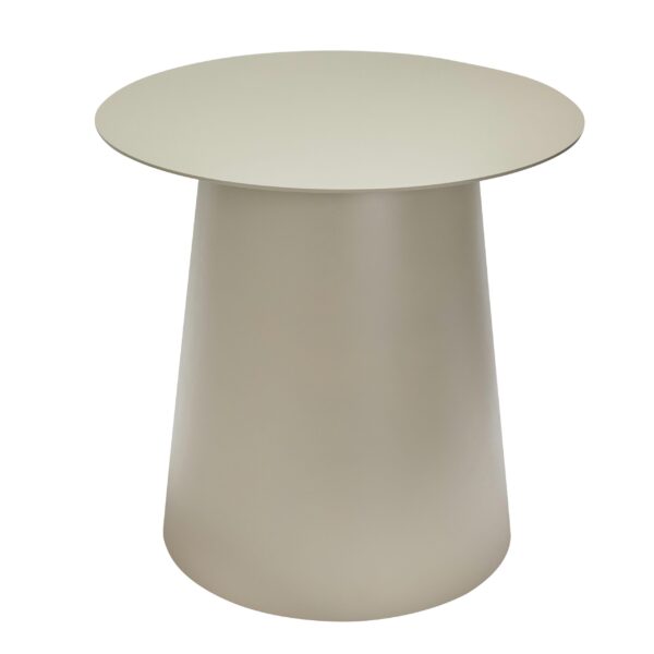 Et moderne rundt sidebord med en matbeige plade og en cylindrisk base, isoleret på en hvid baggrund.