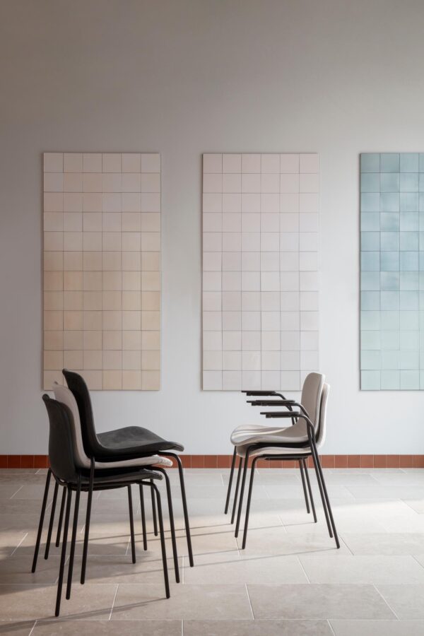 NORR11 - Langue Spisebordsstol, Natural/Anthracite - Billede 2
