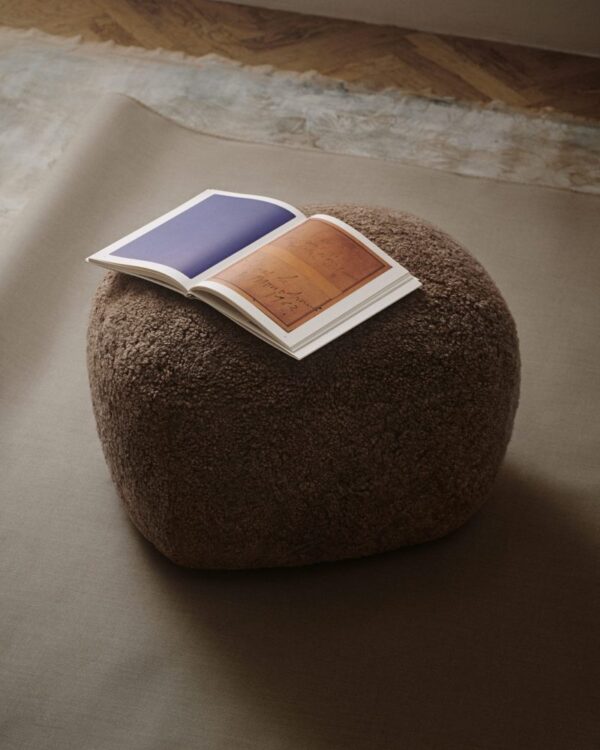 NORR11 - Little Big Pouf, Sheepskin Sahara - Billede 2