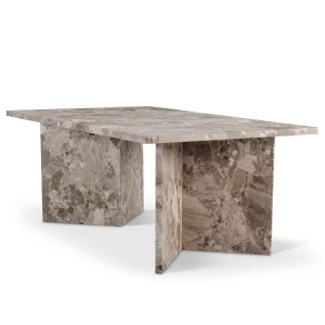 Et moderne sofabord i marmor med en rektangulær plade og to tykke, geometriske ben, sat mod en almindelig hvid baggrund. Marmoren har et naturligt, afdæmpet brunt og gråt mønster. Dette stykke er ideelt til elskere af sofistikerede designmøbler.